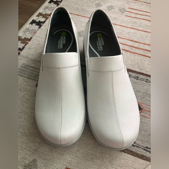 Work Wonders Clogs by Dansko size 39 - Picture 4 of 9